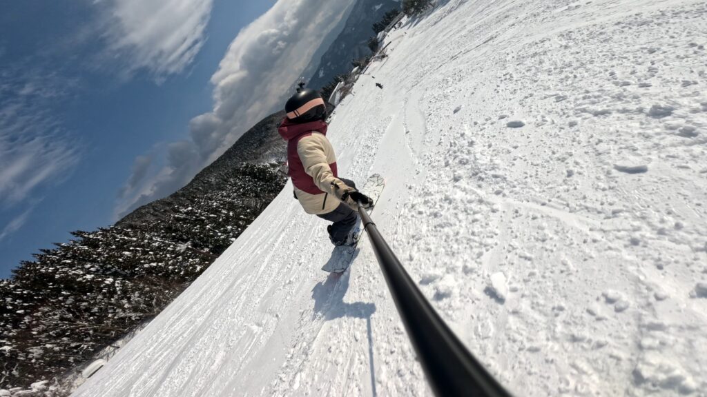 おじろスキー場 中央ゲレンデ 第2ペアリフト沿いの広大な一枚バーン